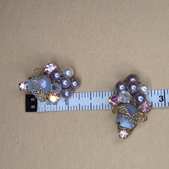 Vintage 60s Kramar Earrings AB Crystal Rhinestone Periwinkle Beaded Cluster - Picture 9 of 9